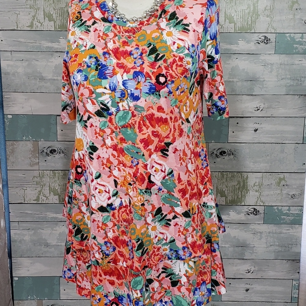 Half Sleeve Tiered Tunic